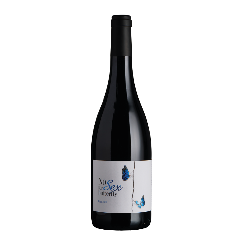 Bouteille de Pinot Noir "No Sex for Butterfly" avec étiquette distinctive sur fond blanc.